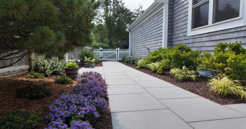 Patio and planting project completed on the South Shore area of Massachusetts.